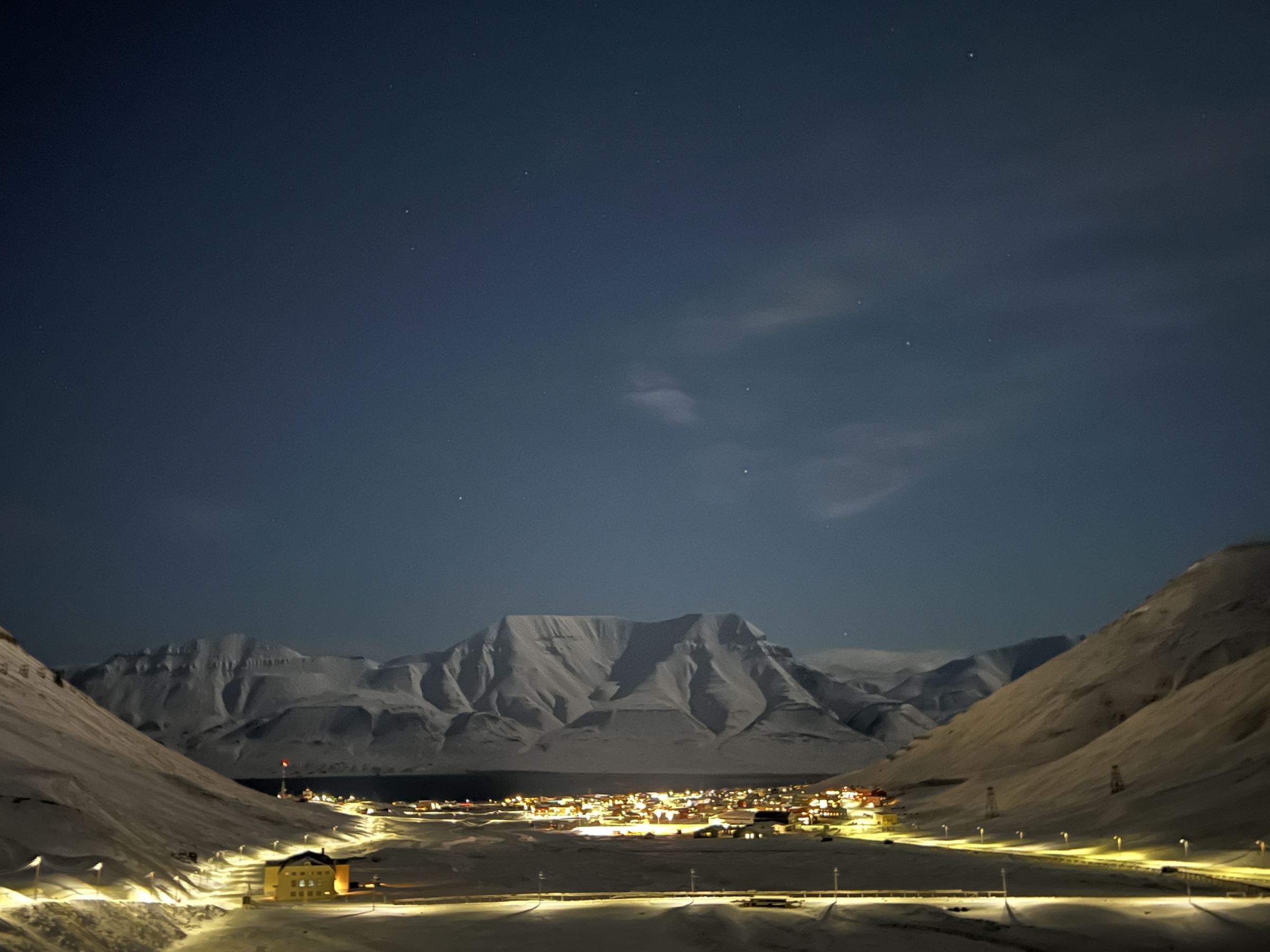 Longyearbyen i mørketida